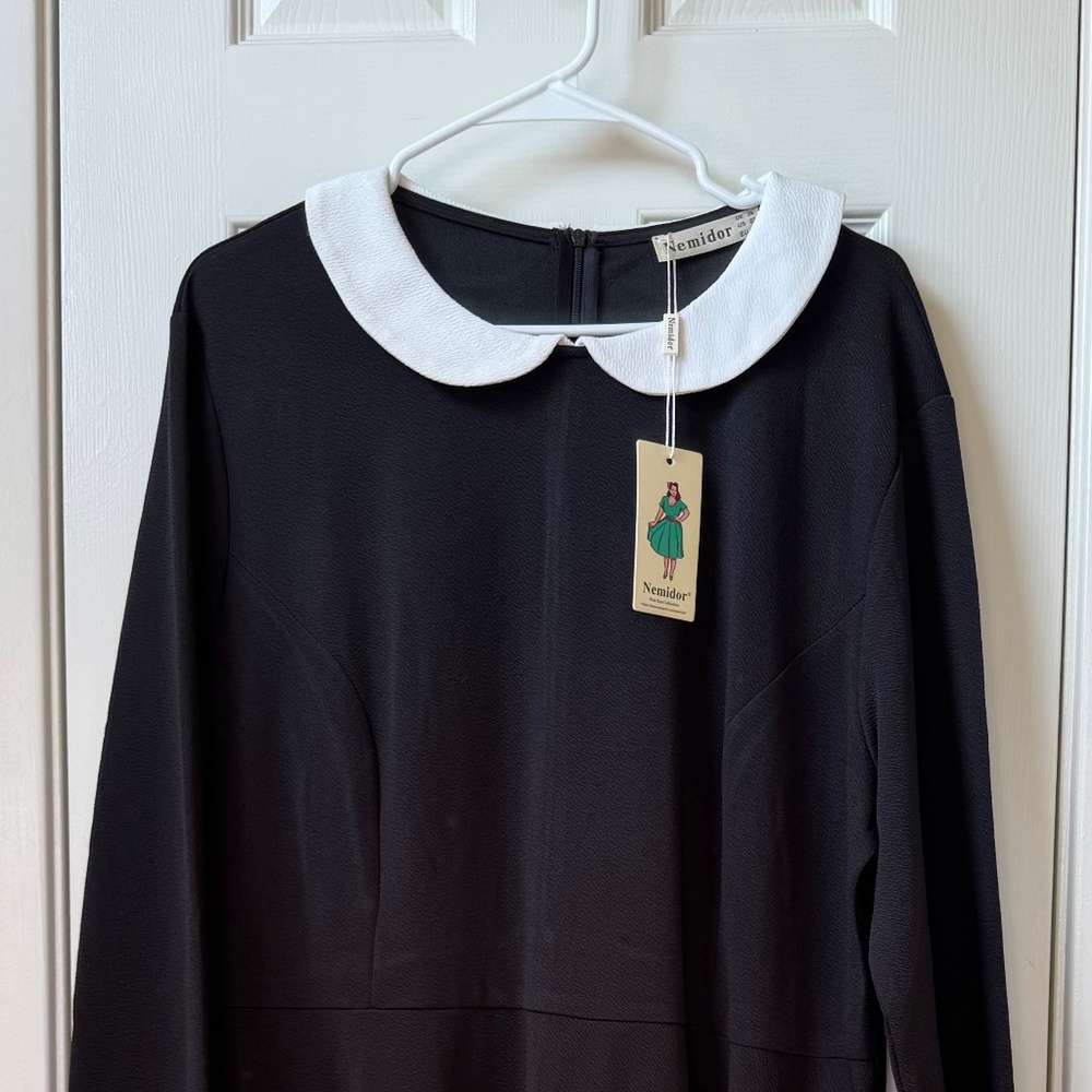 Black/White Scallop Collar Dress